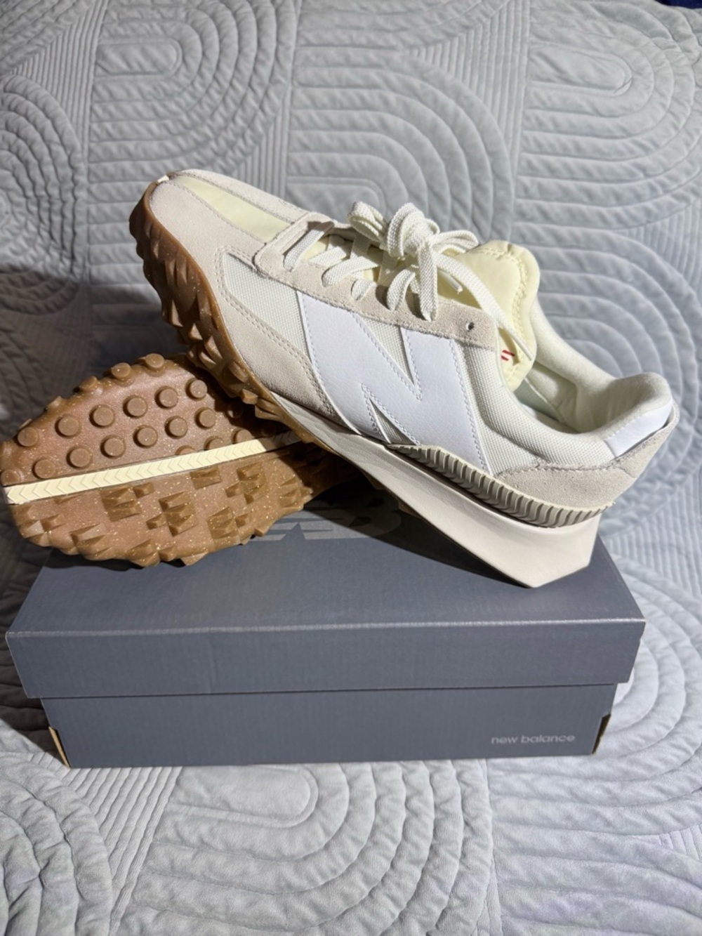 New Balance Cream & White Trail-Inspired Sneakers Unisex Size M9.5/W11